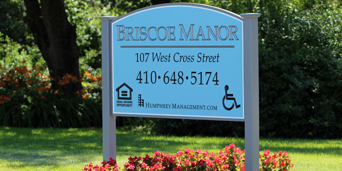 Briscoe Manor sign